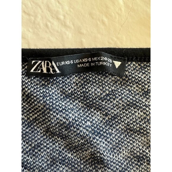 Zara Halter Printed Crop Top - Picture 3 of 7